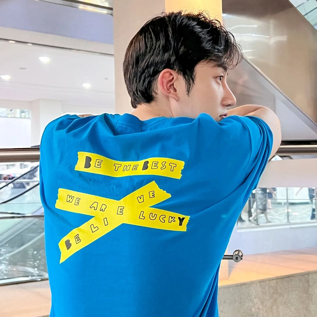 BBYB | 비비와이비 [@bae_yijeong_] Unisex Yellow Tape Over-fit T-shirt (Bl...