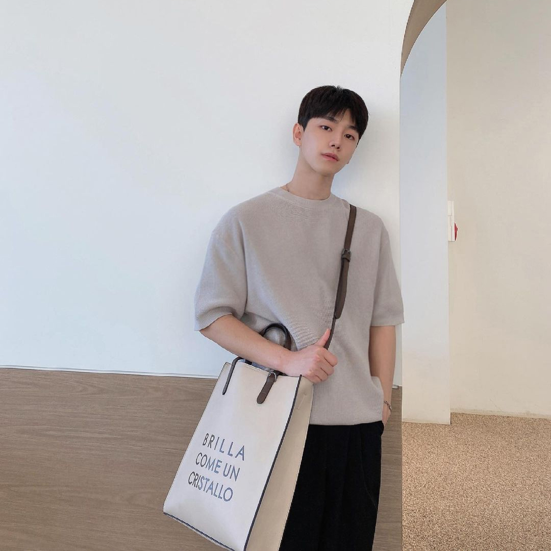 BBYB | 비비와이비 [@_xsung] MARCE Slim Unisex Tote Bag (Sand Ivory)