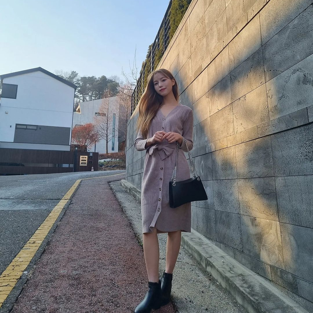 BBYB | 비비와이비 [@jeoung2.2.2] Nicke Chain Shoulder Bag (Jade Black)